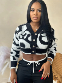 Tight knit versatile sweater