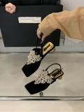 Pearl rhinestone bohemian style flat bottomed small root toe flip flops