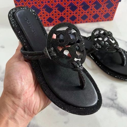 Flip flops with rhinestone inlay slippers