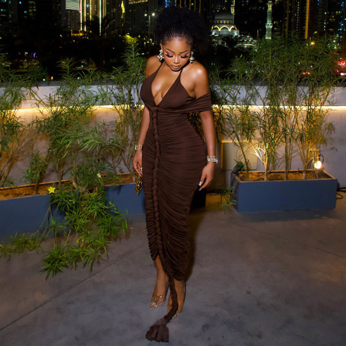 Hanging neck V-neck chest wrapped long dress with hip wrapped skirt