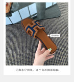 Flat bottomed flip flops