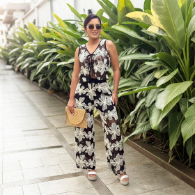 Perspective lace short V-neck sleeveless top paired with loose wide leg pants two-piece set