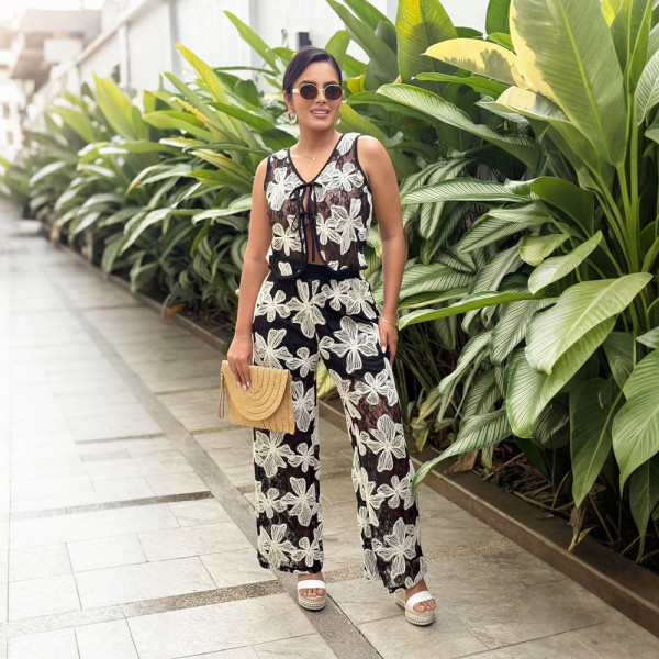 Perspective lace short V-neck sleeveless top paired with loose wide leg pants two-piece set