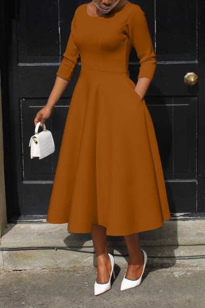Solid color U-neck pocket oversized dress