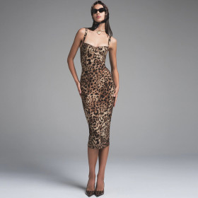 U-neck leopard print suspender dress with wrapped buttocks