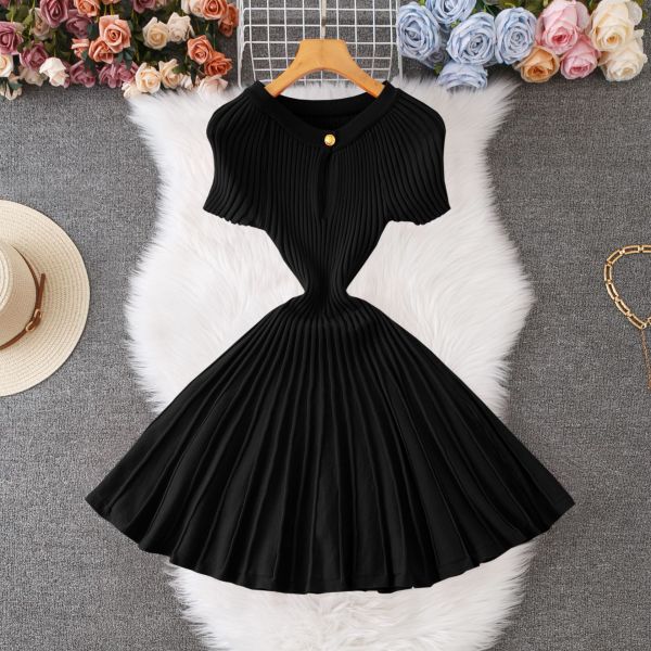 Pit stripe hollow round neck short sleeved knitted skirt A-line dress