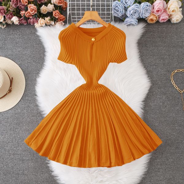 Pit stripe hollow round neck short sleeved knitted skirt A-line dress