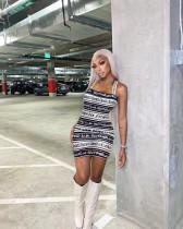 Jacquard letter logo backless knitted skirt