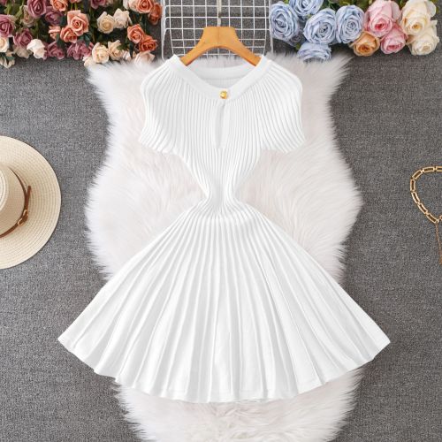 Pit stripe hollow round neck short sleeved knitted skirt A-line dress