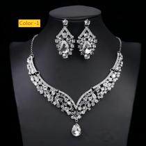 Crystal necklace set Crystal necklace set