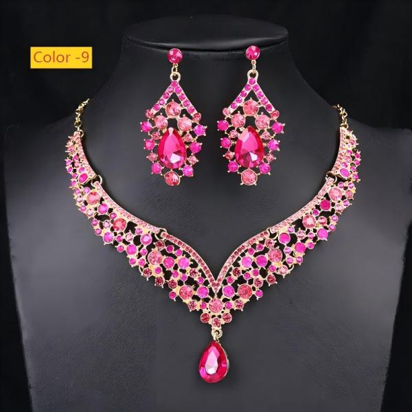 Crystal necklace set