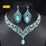 Crystal necklace set