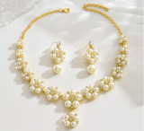 Necklace and earring set