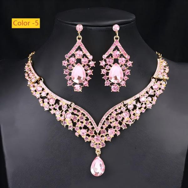 Crystal necklace set