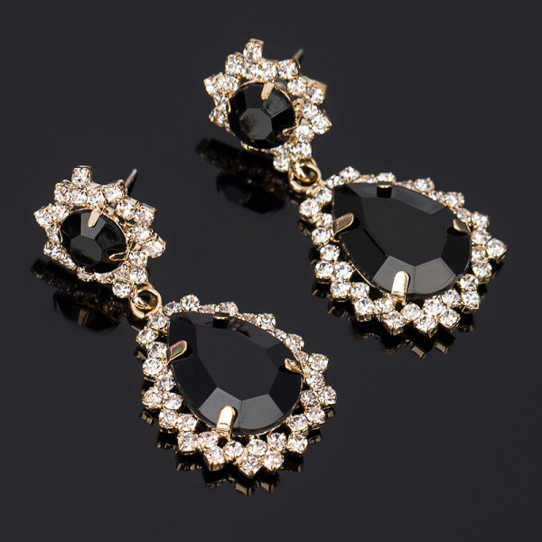 Water droplet crystal earrings