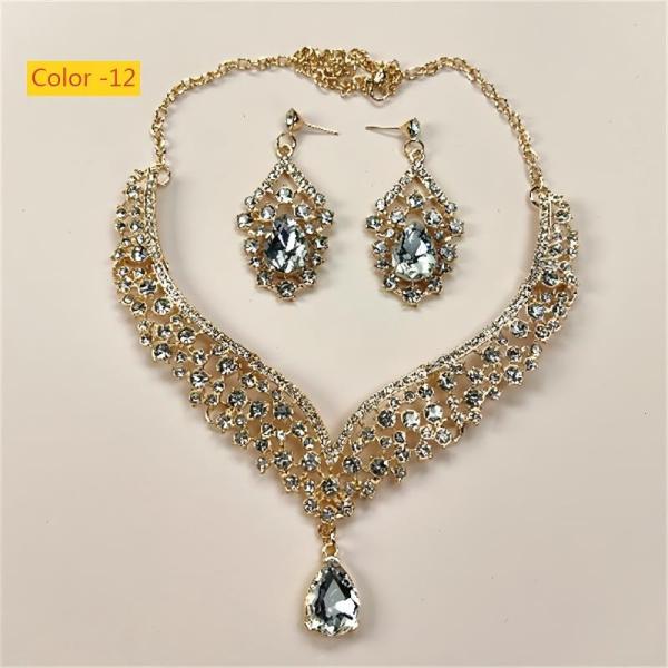 Crystal necklace set