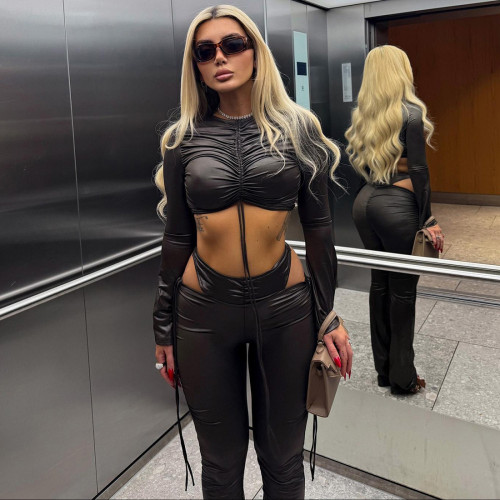 Wrinkled short waist high waisted straight leg pants set with exposed navel