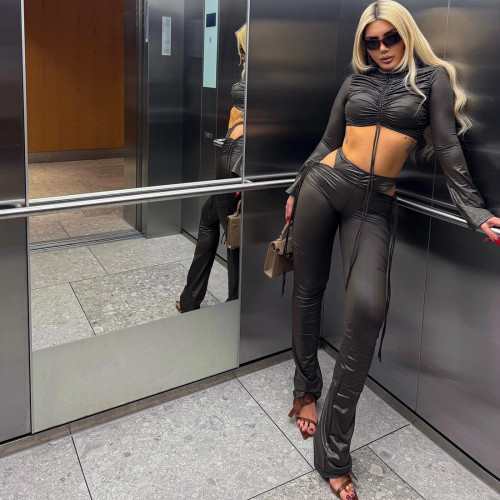 Wrinkled short waist high waisted straight leg pants set with exposed navel