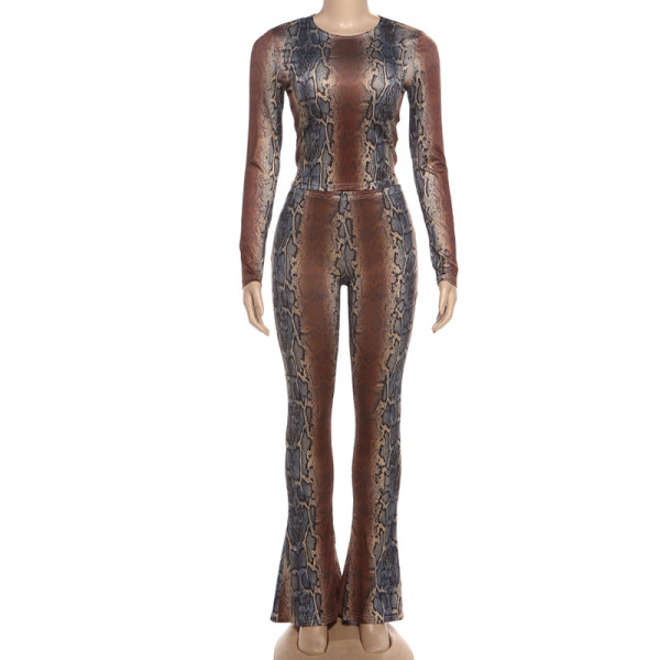 Waist-cinching long-sleeved top with printed pants set