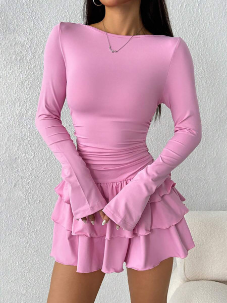 Solid-colored long-sleeved dress