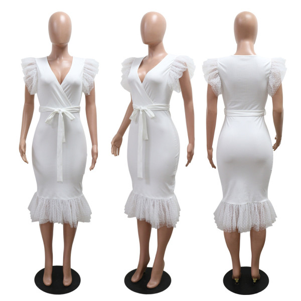 V-neck mesh pleated skirt with hip hugging skirt