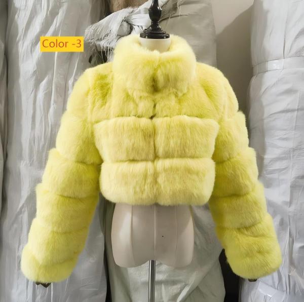 Short faux fur coat