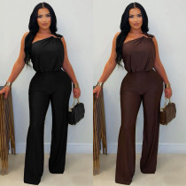 Slanted shoulder sleeveless hip hugging wide leg jumpsuit Slanted shoulder sleeveless hip hugging wide leg jumpsuit