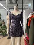 Leopard print heart-shaped collar backless long sleeved dress