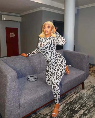 Perspective leopard print long sleeved shirt and pants set