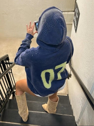Velvet hooded sweatshirt with full diamond jacket