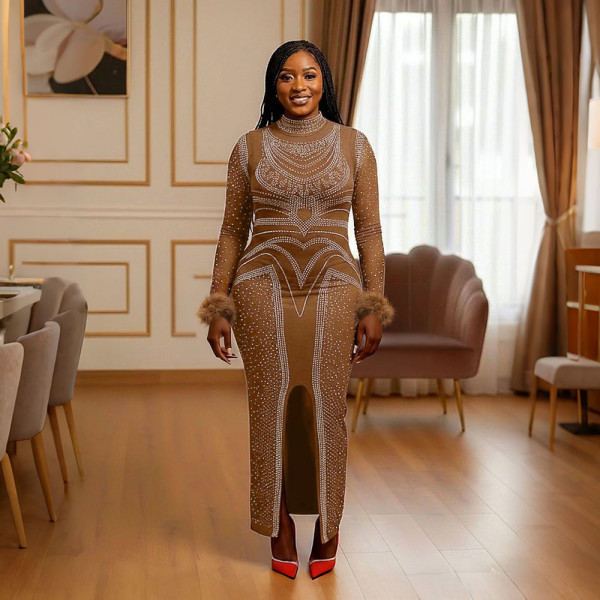 Round neck long sleeved slit diamond hot stamping dress