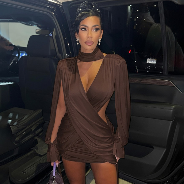 Hollow out long sleeved deep V-neck waist and hip revealing dress
