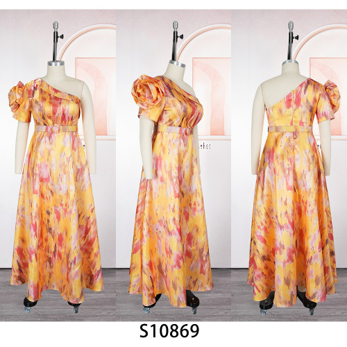 Sleeveless plus size printed dress