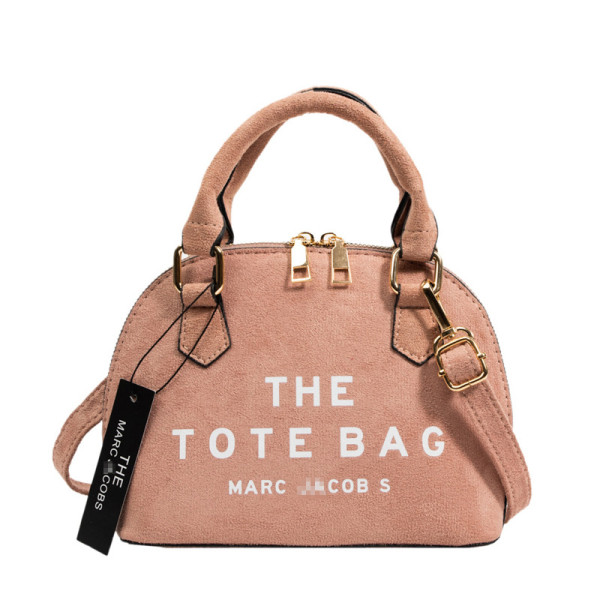 Large-capacity messenger bag with shell pattern and initials