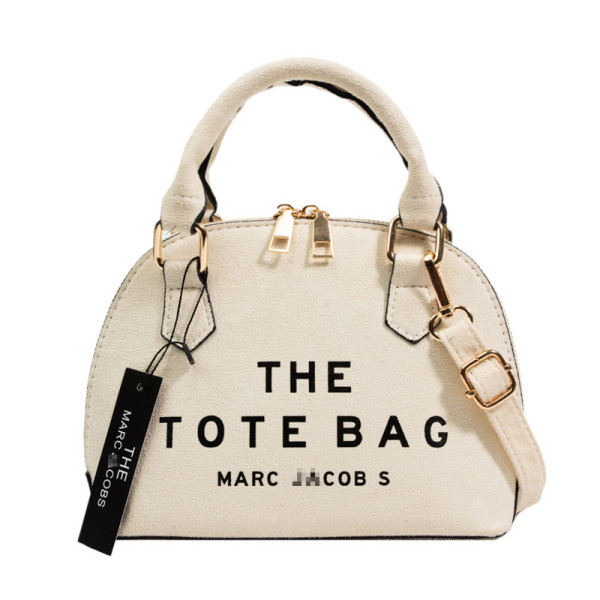 Large-capacity messenger bag with shell pattern and initials
