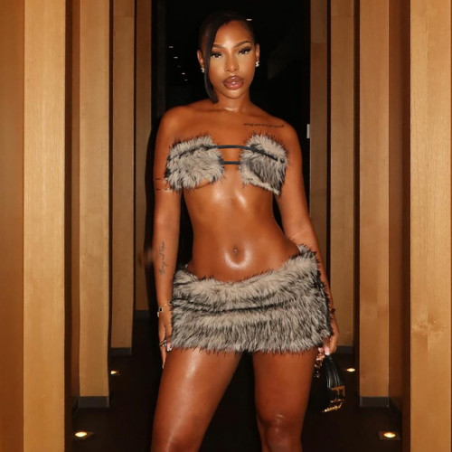 Lace stitching solid color plush low waist bag skirt set