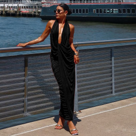 Sleeveless hanging neck backless pleated patchwork dress