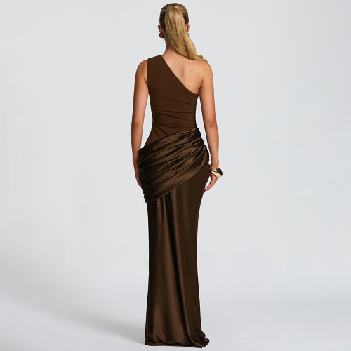 Single shoulder slanted collar pleated satin bread buttocks long skirt