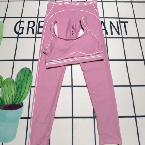 Tank top and pants sports suit