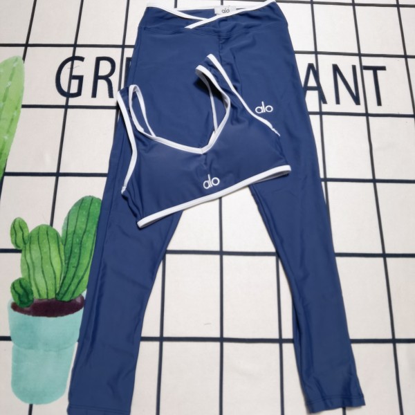 Tank top and pants sports suit