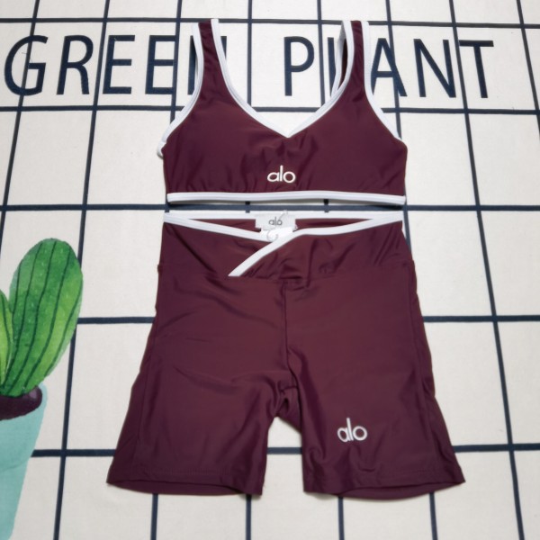 Tank top shorts sports suit