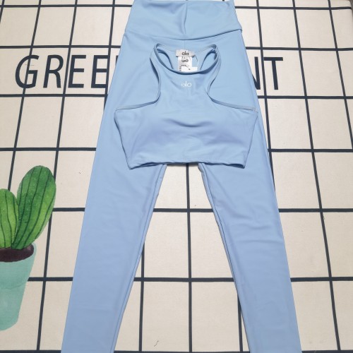 Tank top and pants sports suit