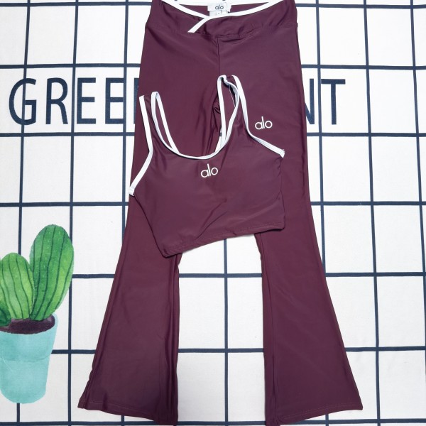 Tank top and pants sports suit