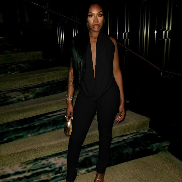 Hanging neck, swinging collar, exposed back, lace up top, tight pants two-piece set