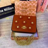 Minimally designed women's crossbody bag