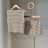 Two piece set of striped shorts