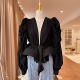 Bubble sleeve V-neck shirt with three-dimensional ruffle edge, tied waist, pleated short sleeved top