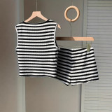 Two piece set of striped shorts