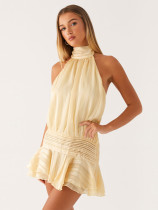 Hanging neck pleated dress, short skirt Hanging neck pleated dress, short skirt