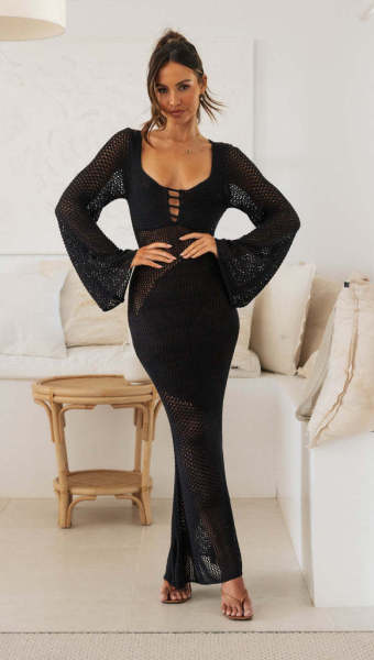 Hollow out long sleeved knitted low cut backless dress